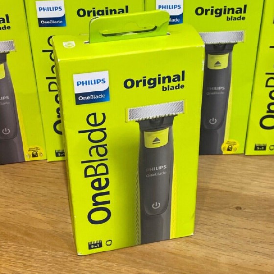 Philips OneBlade Kit Perawatan 5-in-1 – Alat Cukur/Trimmer/Sisir Nirkabel Asli