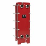 Penukar panas plat titanium, area 0.624 meter persegi, daya 102 kW.