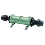 Certikin 75 kW / 256.000 Btu Penukar Panas, dengan penutup ujung plastik, slot termostat, dan konektor soket (HEB5113-5T/S).